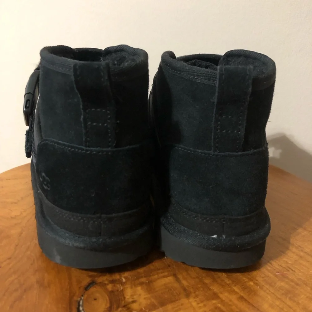 UGG Black Shearling-Lined Buckle Ankle Boots • 4 Unisex